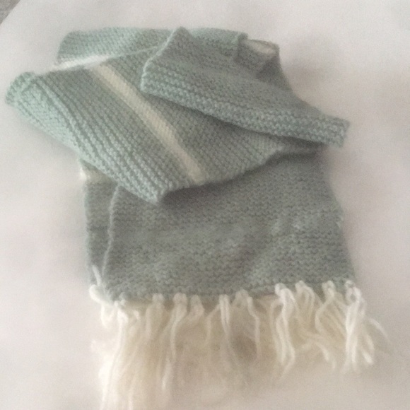 NWOT: Hand knit wool Scarf - Unisex - NEW - Picture 4 of 6